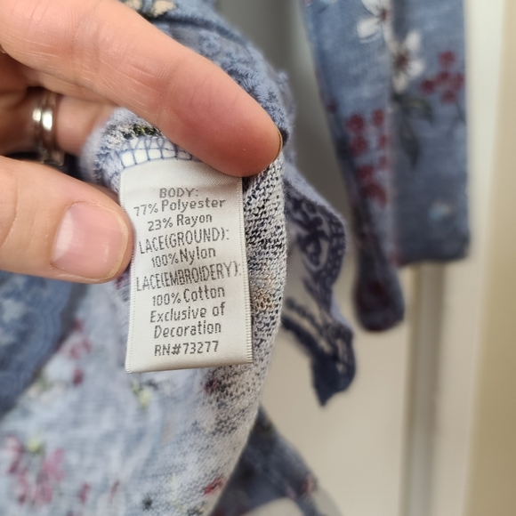 LC Lace Detail, Three Quarter Length Top, Small - Picture 5 of 7